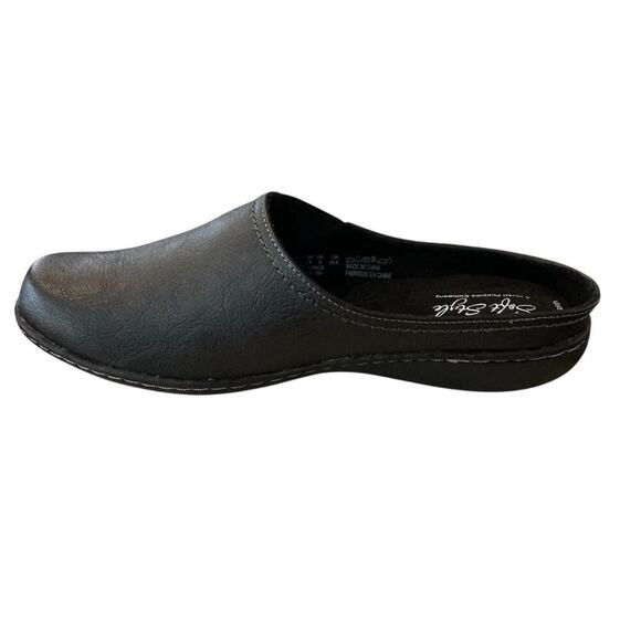 Hush puppy Soft Style Women's Jamila Black Slip-On Mules Size 8.5 Casual Flats - Picture 7 of 12